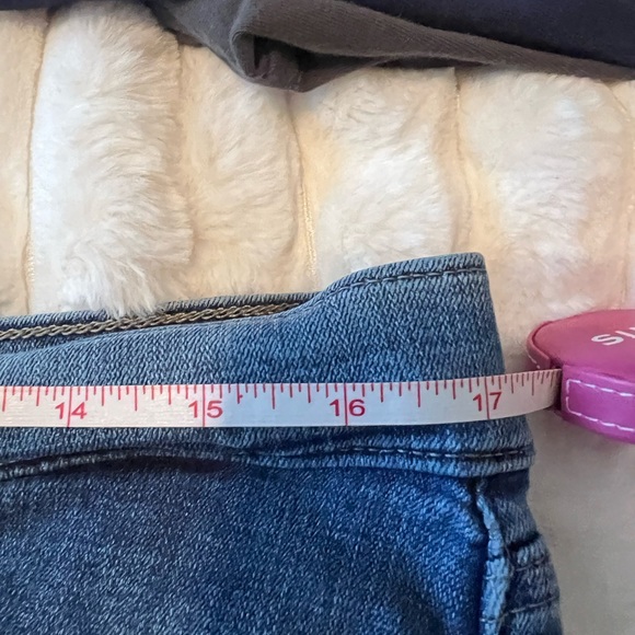 Levi’s - Picture 5 of 5